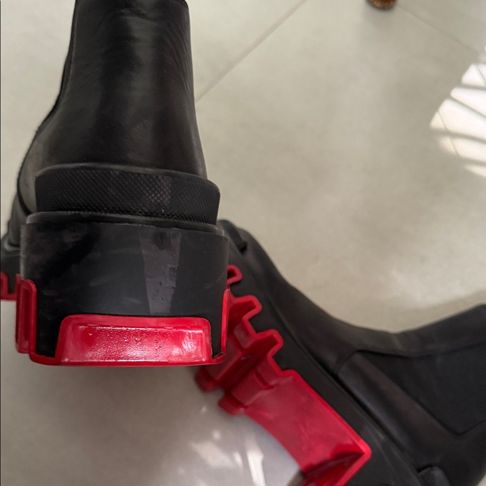 Christian Louboutin dune woman’s Booties - Picture 8 of 12